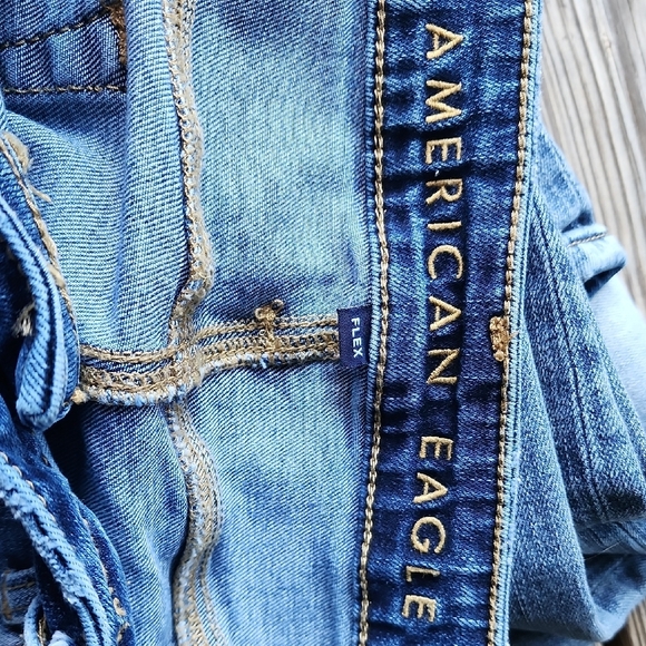 American Eagle Light Blue Denim Jeans - Picture 6 of 6